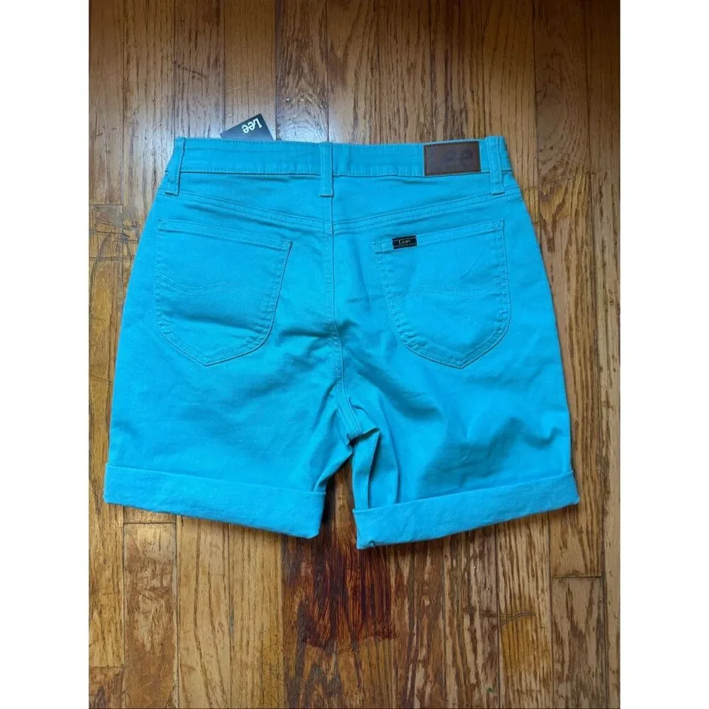 NWT LEE Women's Legendary Style Mid Rise Cuffed Bermuda Shorts Bay Blue Size 6